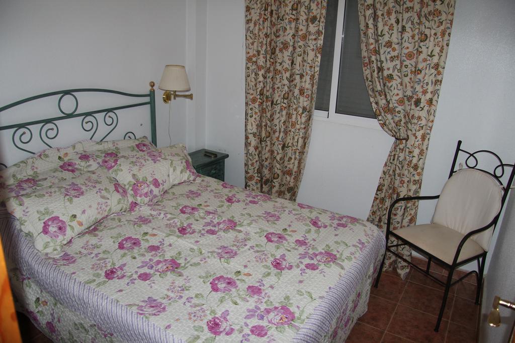Holiday Home Torre De Pisa تورّيفيِخا الغرفة الصورة