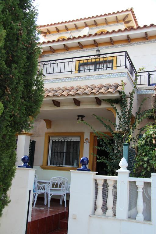 Holiday Home Torre De Pisa تورّيفيِخا الغرفة الصورة